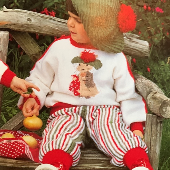 Knitting Book of Patterns based upon Beatrix Potter’s watercolors - Picture 5 of 9